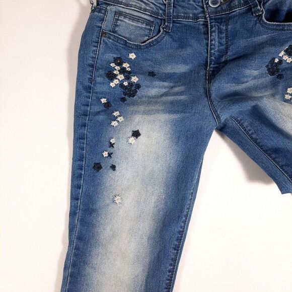 Black Daisy Embroidered Flower Stretch Jeans Junior Size 5/27 Kate Straight Leg - Picture 2 of 14